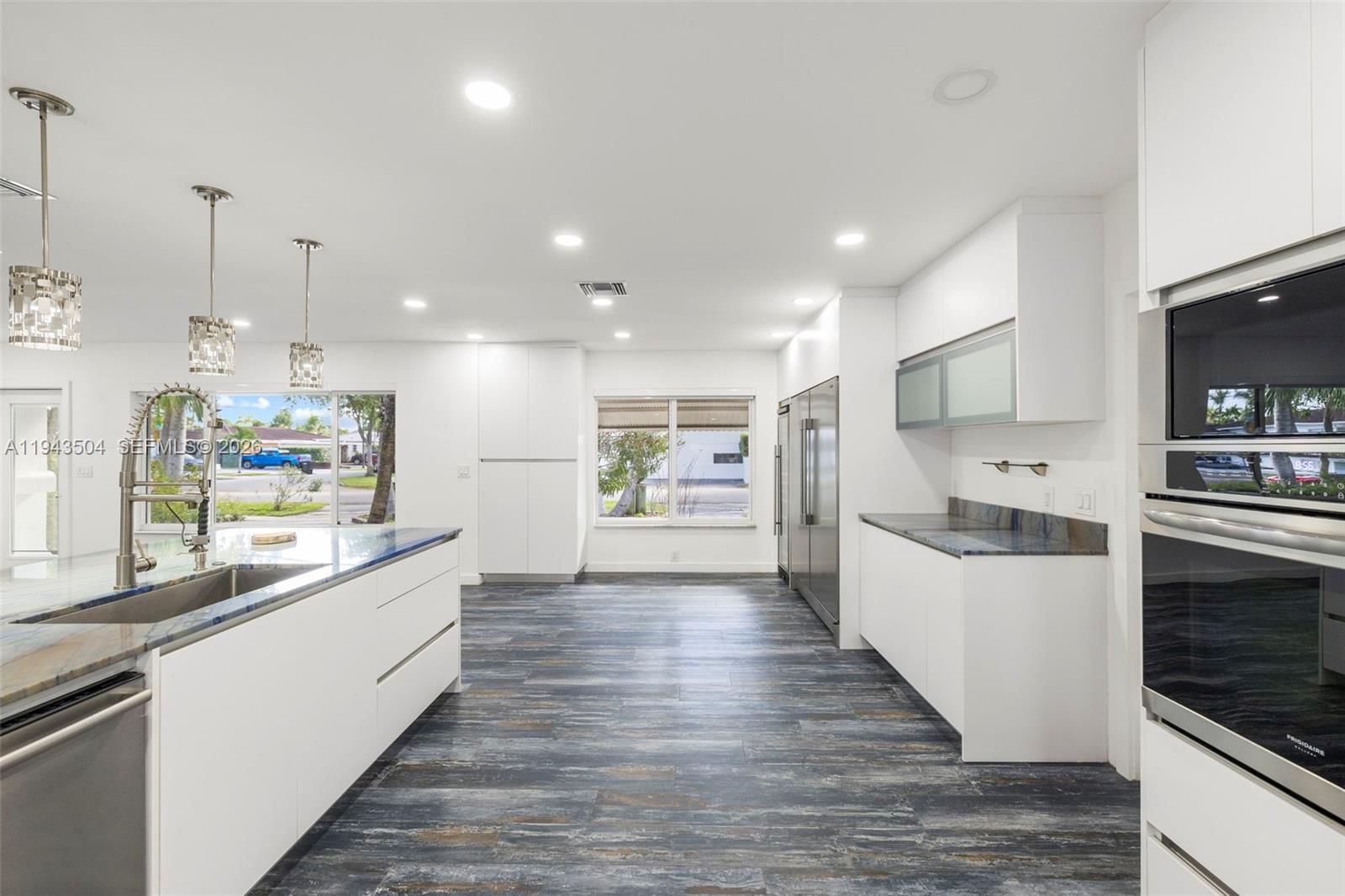 Real estate property located at 1895 Ixora Rd, Miami-dade, Keystone Shores, North Miami, FL