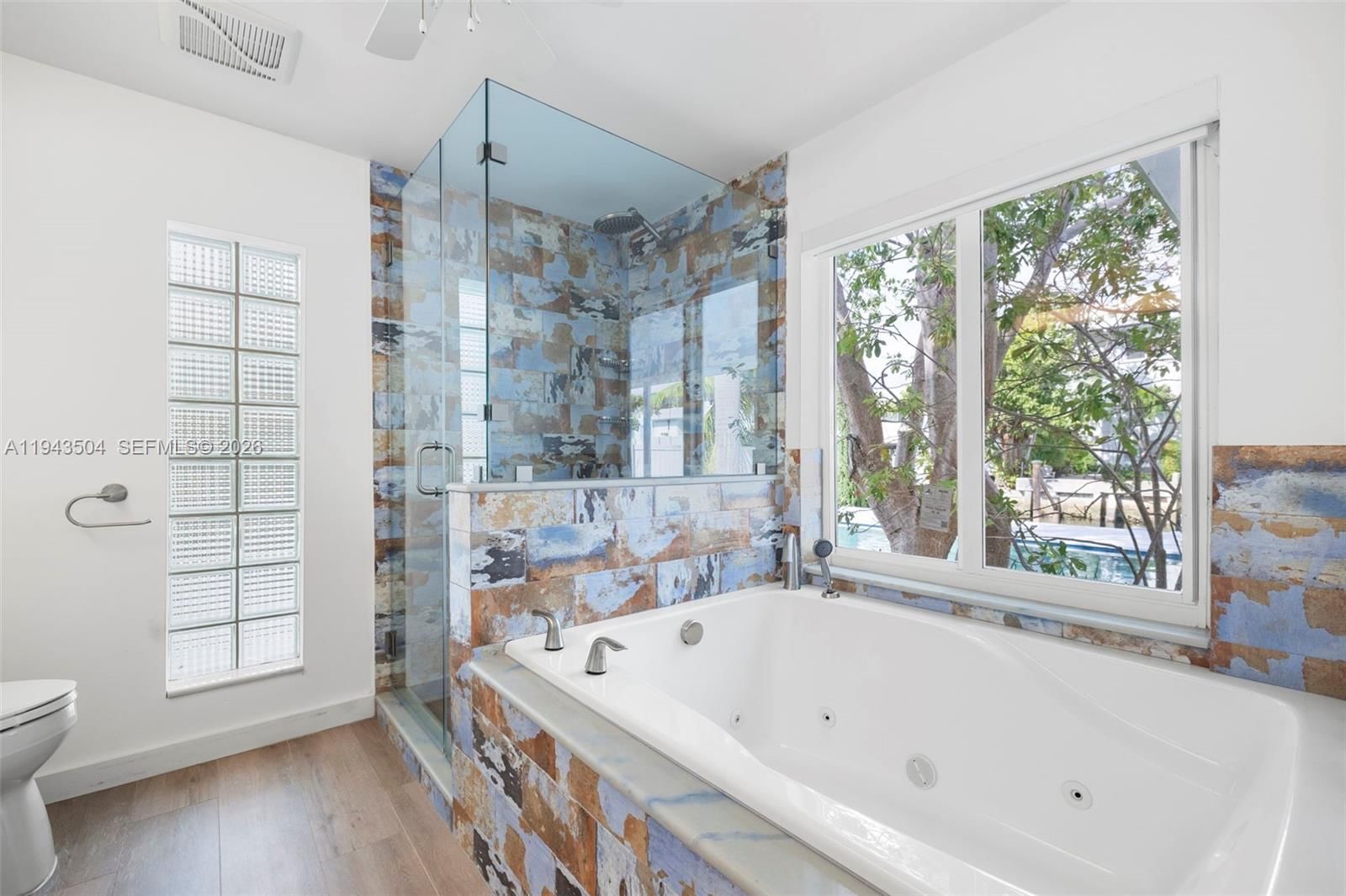 Real estate property located at 1895 Ixora Rd, Miami-dade, Keystone Shores, North Miami, FL