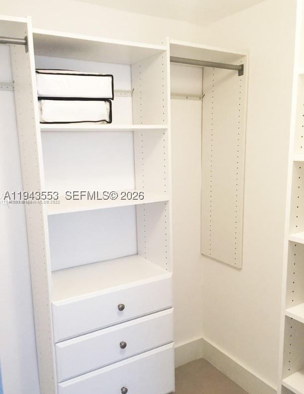 Real estate property located at 100 Lincoln Rd #426, Miami-dade, The Decoplage Condo, Miami Beach, FL