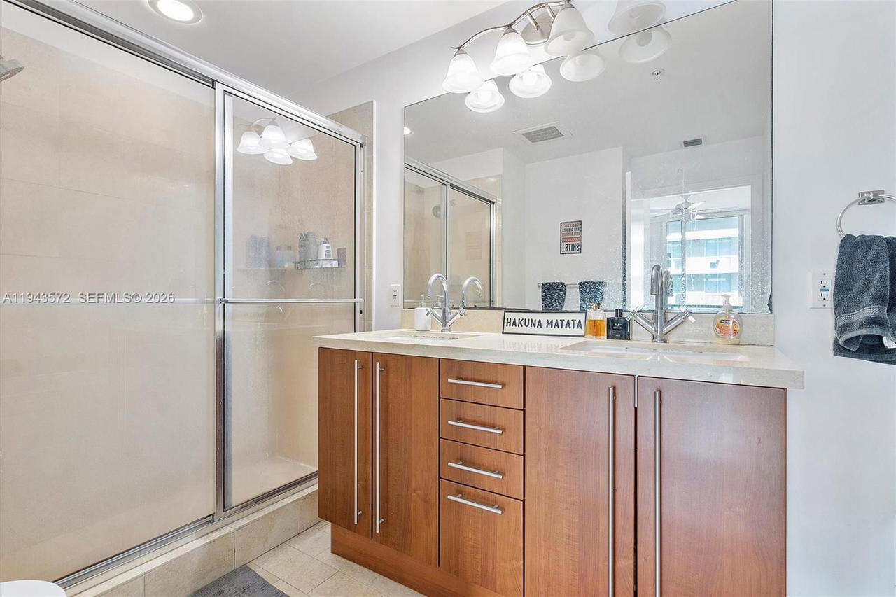 Real estate property located at 79 12th St #3809S, Miami-dade, The Axis On Brickell Cond, Miami, FL
