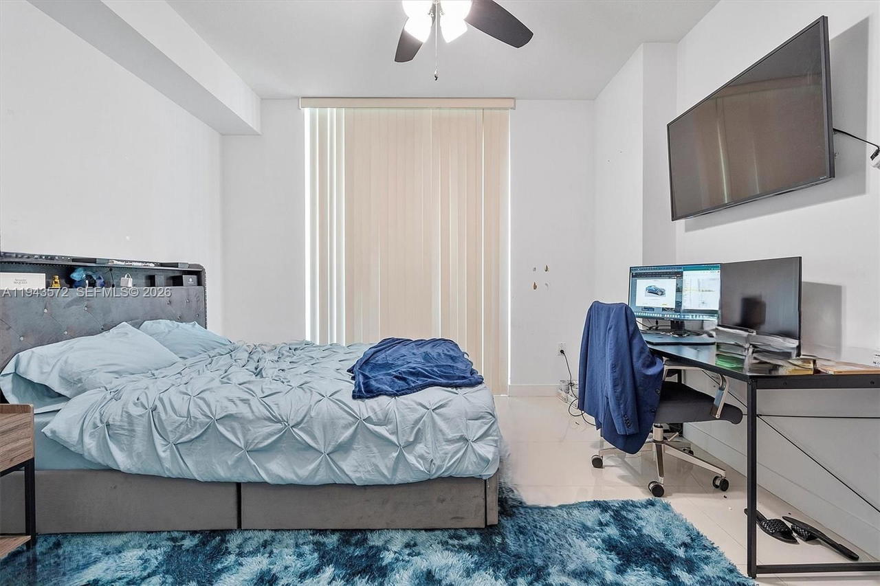 Real estate property located at 79 12th St #3809S, Miami-dade, The Axis On Brickell Cond, Miami, FL