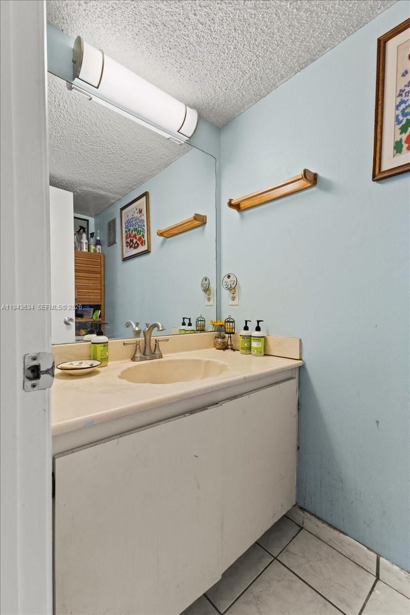 Real estate property located at 7120 112th Ave, Miami-dade, Snapper Creek Townhouses, Miami, FL