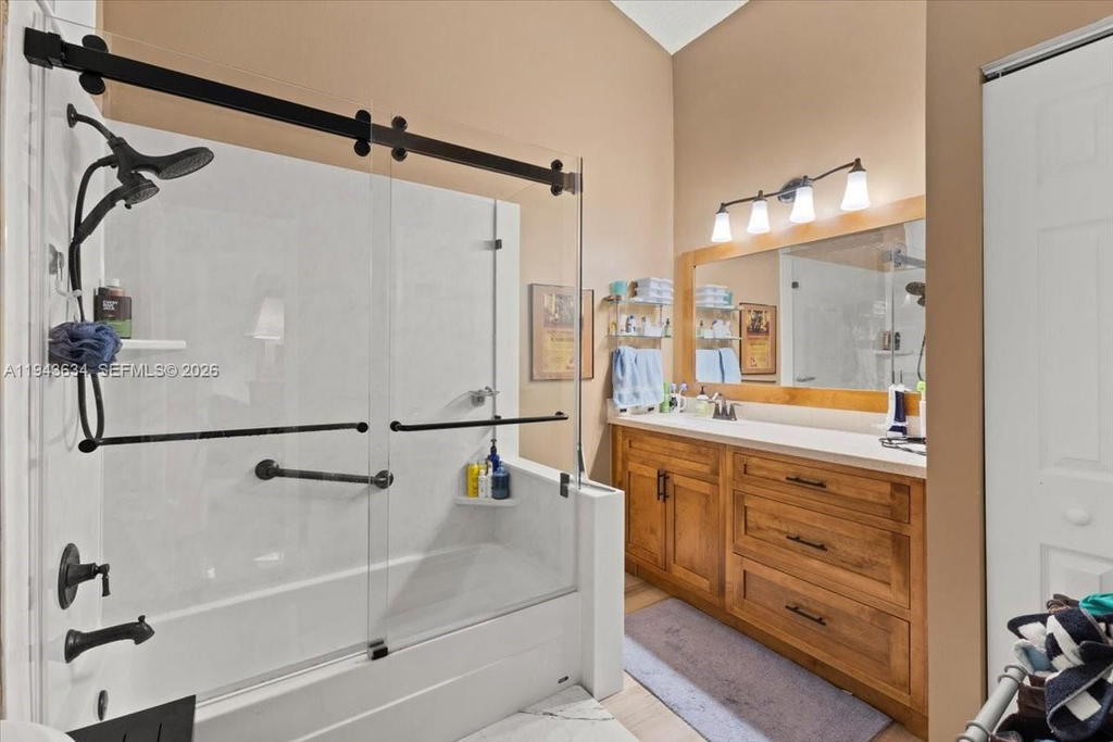 Real estate property located at 7120 112th Ave, Miami-dade, Snapper Creek Townhouses, Miami, FL