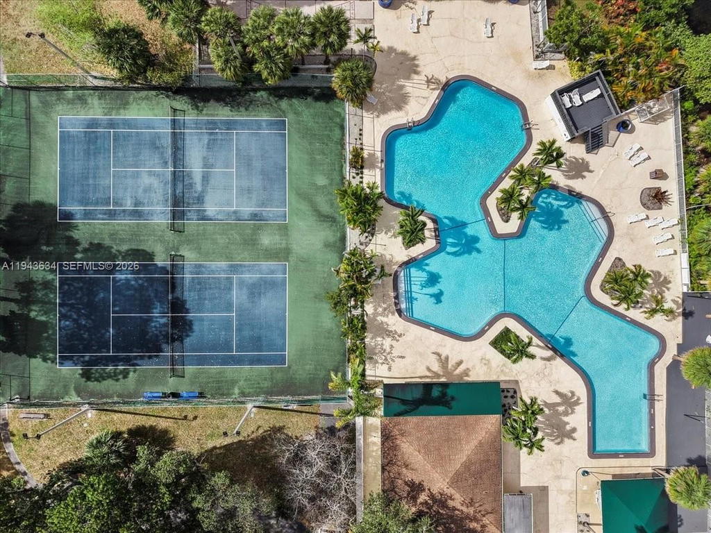 Real estate property located at 7120 112th Ave, Miami-dade, Snapper Creek Townhouses, Miami, FL