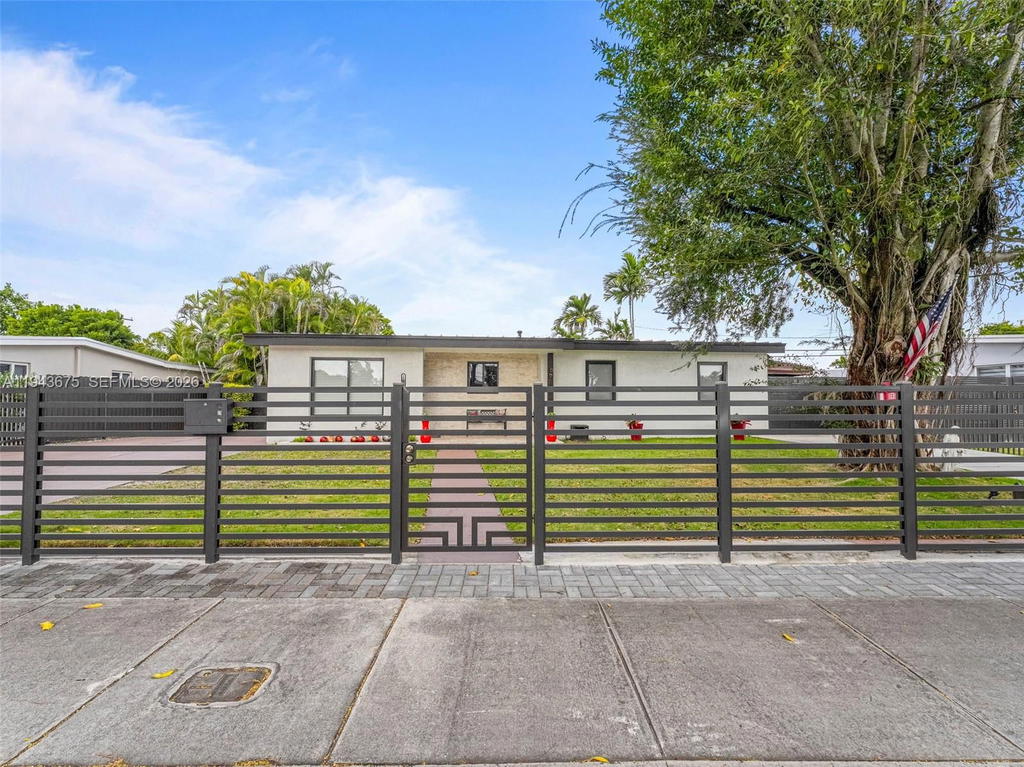 Real estate property located at 11415 56th St, Miami-dade, Westwood Lake 4th Addn, Miami, FL