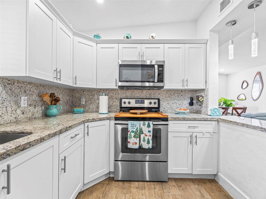 Real estate property located at 11415 56th St, Miami-dade, Westwood Lake 4th Addn, Miami, FL