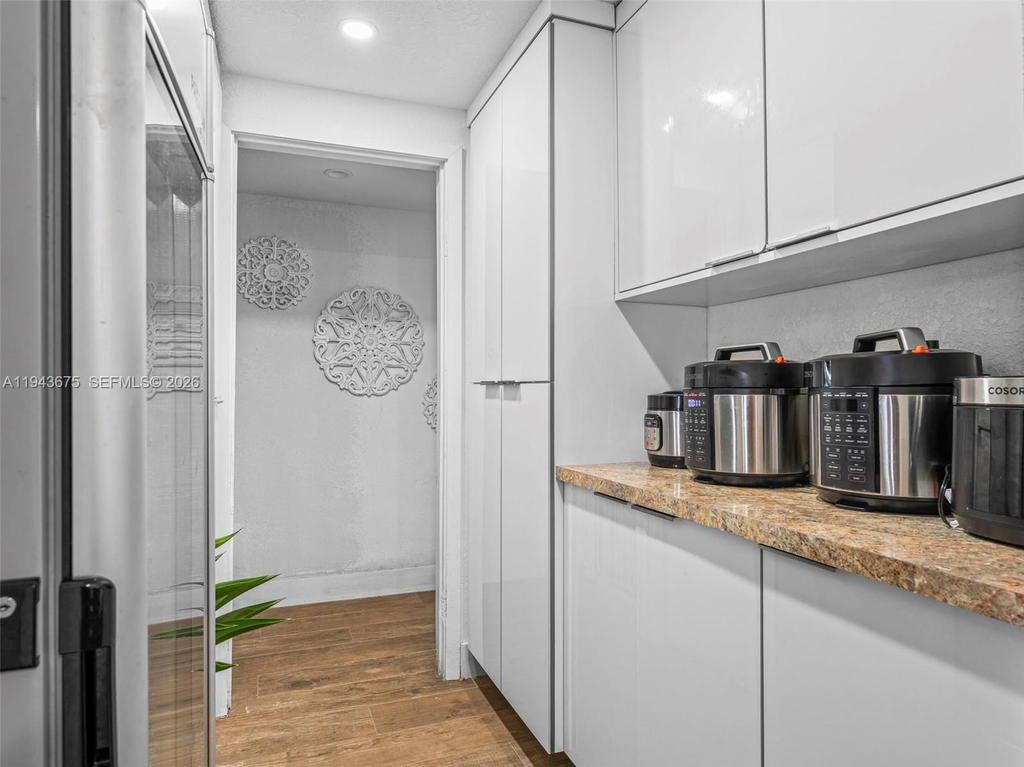 Real estate property located at 11415 56th St, Miami-dade, Westwood Lake 4th Addn, Miami, FL