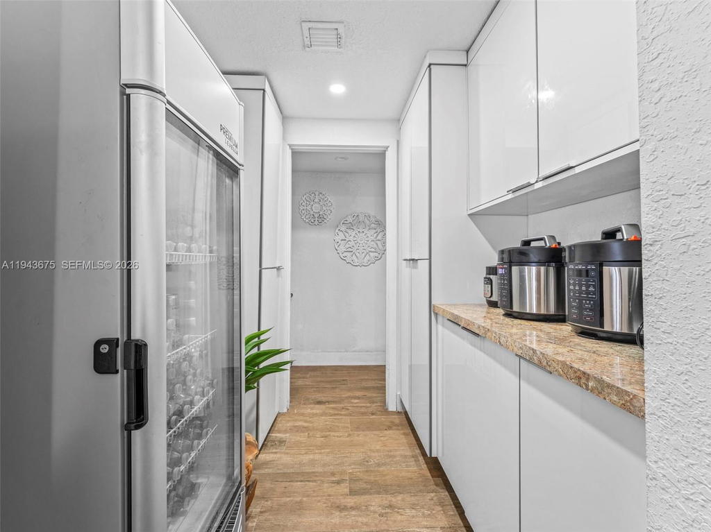 Real estate property located at 11415 56th St, Miami-dade, Westwood Lake 4th Addn, Miami, FL