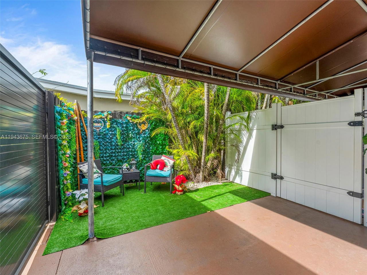 Real estate property located at 11415 56th St, Miami-dade, Westwood Lake 4th Addn, Miami, FL