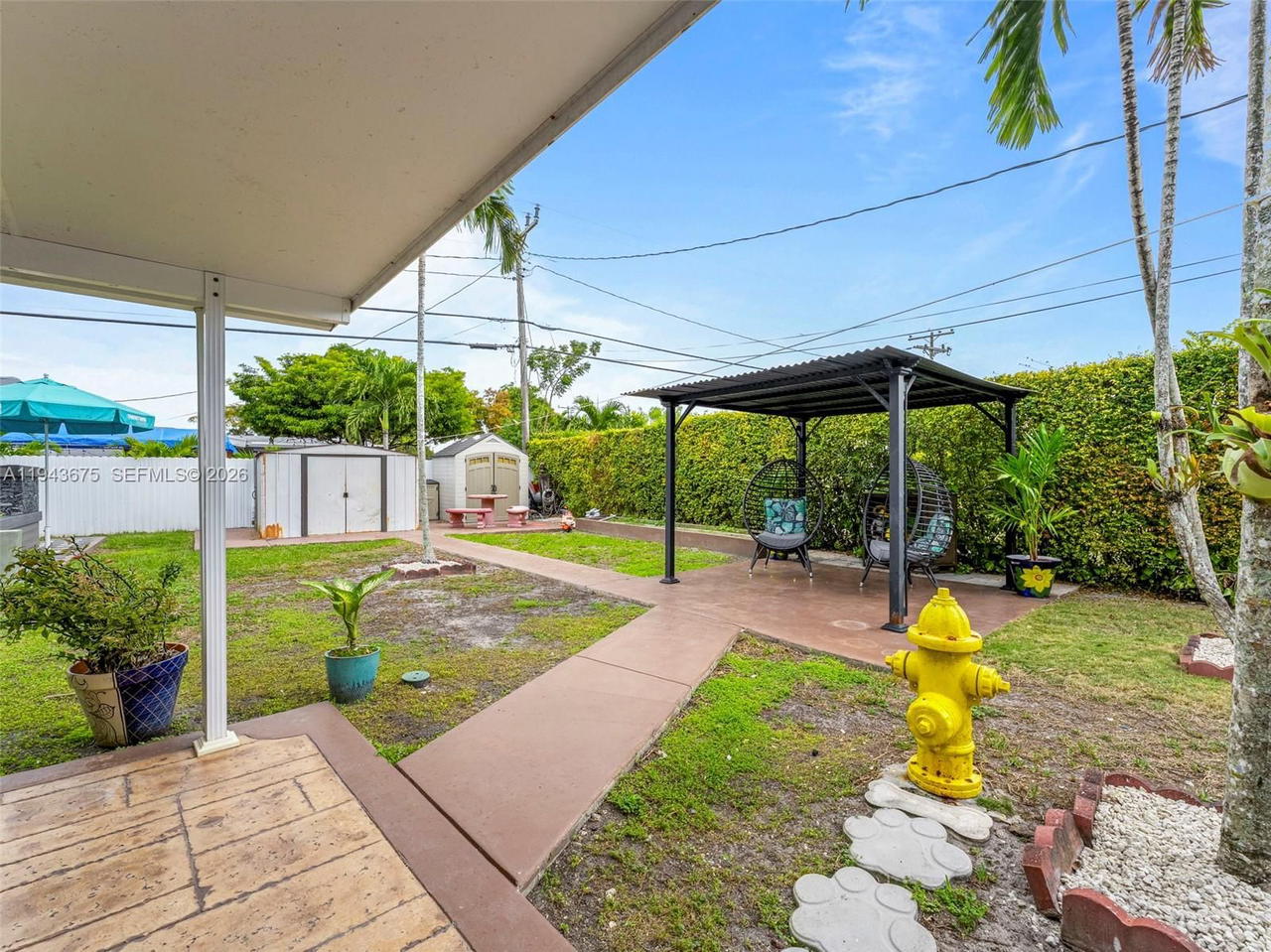 Real estate property located at 11415 56th St, Miami-dade, Westwood Lake 4th Addn, Miami, FL
