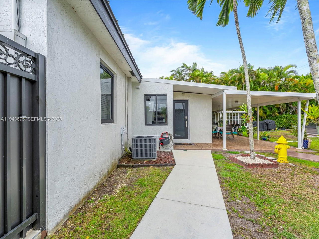 Real estate property located at 11415 56th St, Miami-dade, Westwood Lake 4th Addn, Miami, FL