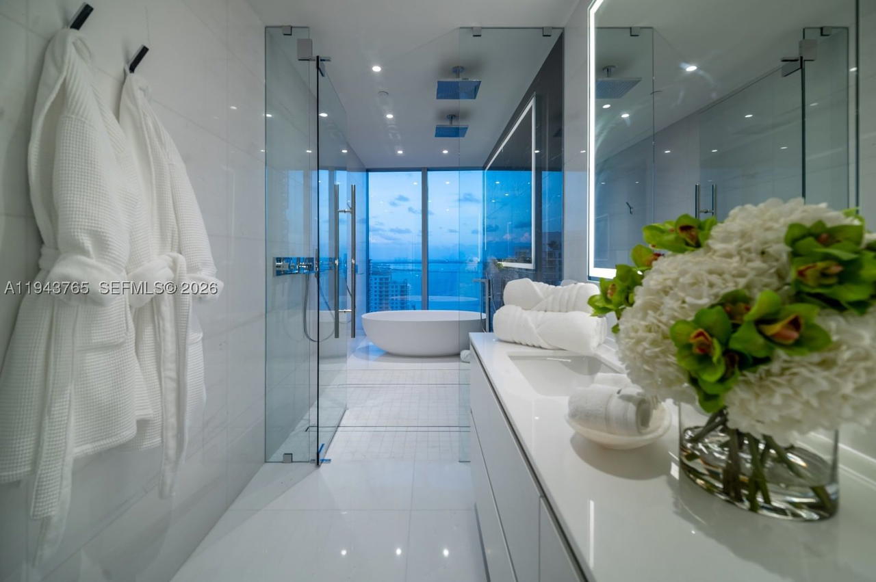 Real estate property located at 300 Biscayne Blvd Way #3403, Miami-dade, Aston Martin Residences, Miami, FL