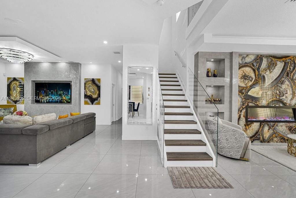 Real estate property located at 18061 87th Ct, Miami-dade, Century Gardens, Hialeah, FL