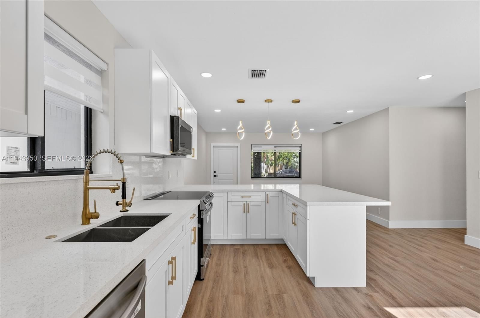 Real estate property located at 3608 22nd St, Broward, Fairfax Brolliar Add Sec, Fort Lauderdale, FL