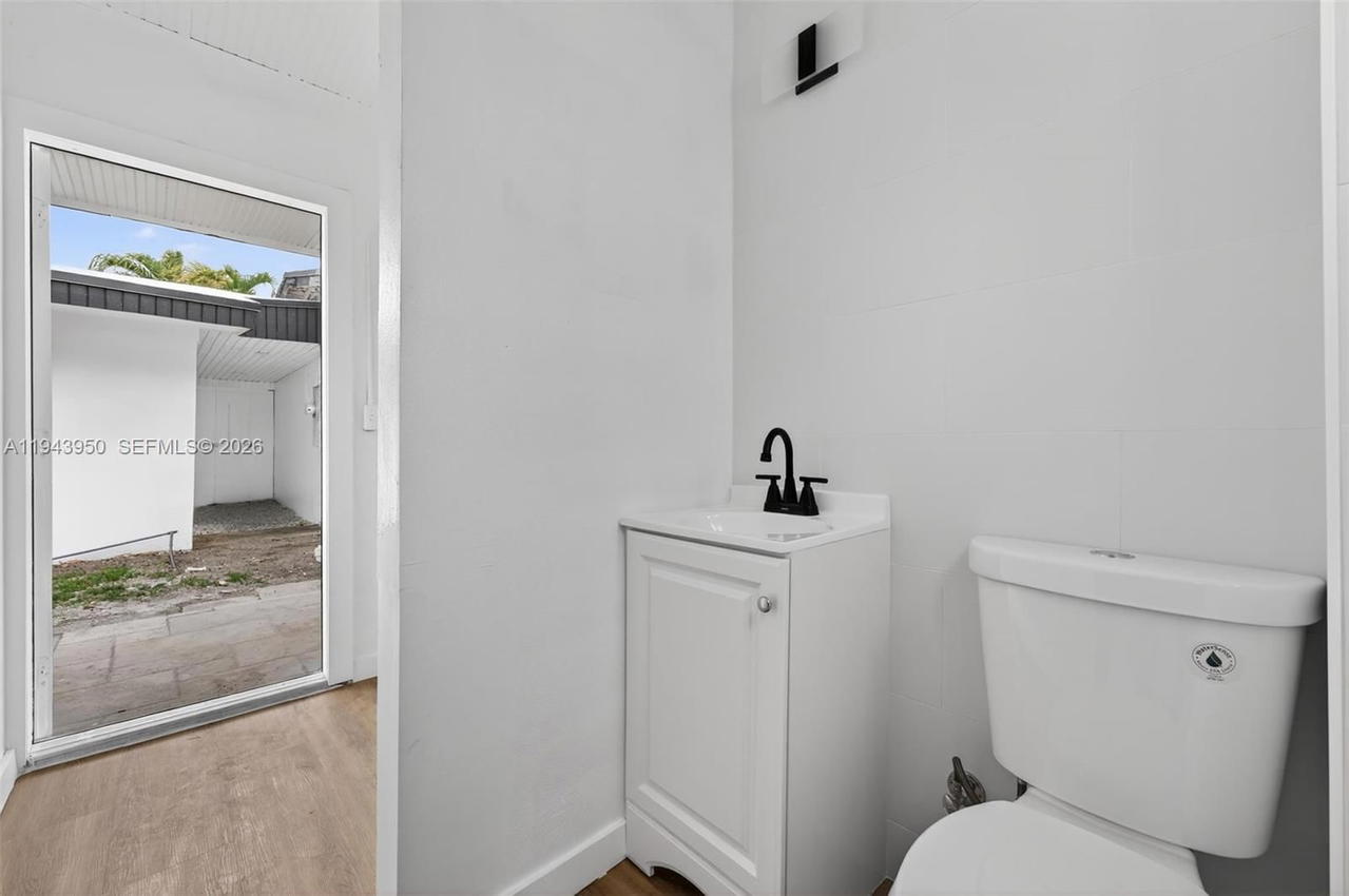 Real estate property located at 3608 22nd St, Broward, Fairfax Brolliar Add Sec, Fort Lauderdale, FL