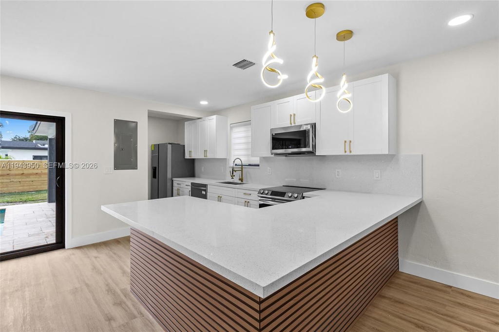 Real estate property located at 3608 22nd St, Broward, Fairfax Brolliar Add Sec, Fort Lauderdale, FL