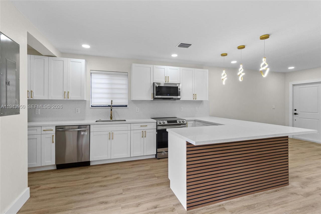 Real estate property located at 3608 22nd St, Broward, Fairfax Brolliar Add Sec, Fort Lauderdale, FL