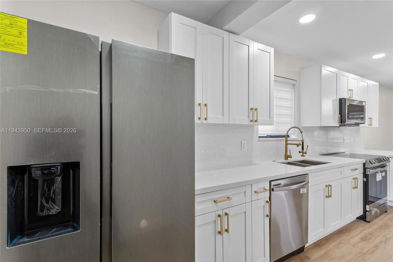 Real estate property located at 3608 22nd St, Broward, Fairfax Brolliar Add Sec, Fort Lauderdale, FL