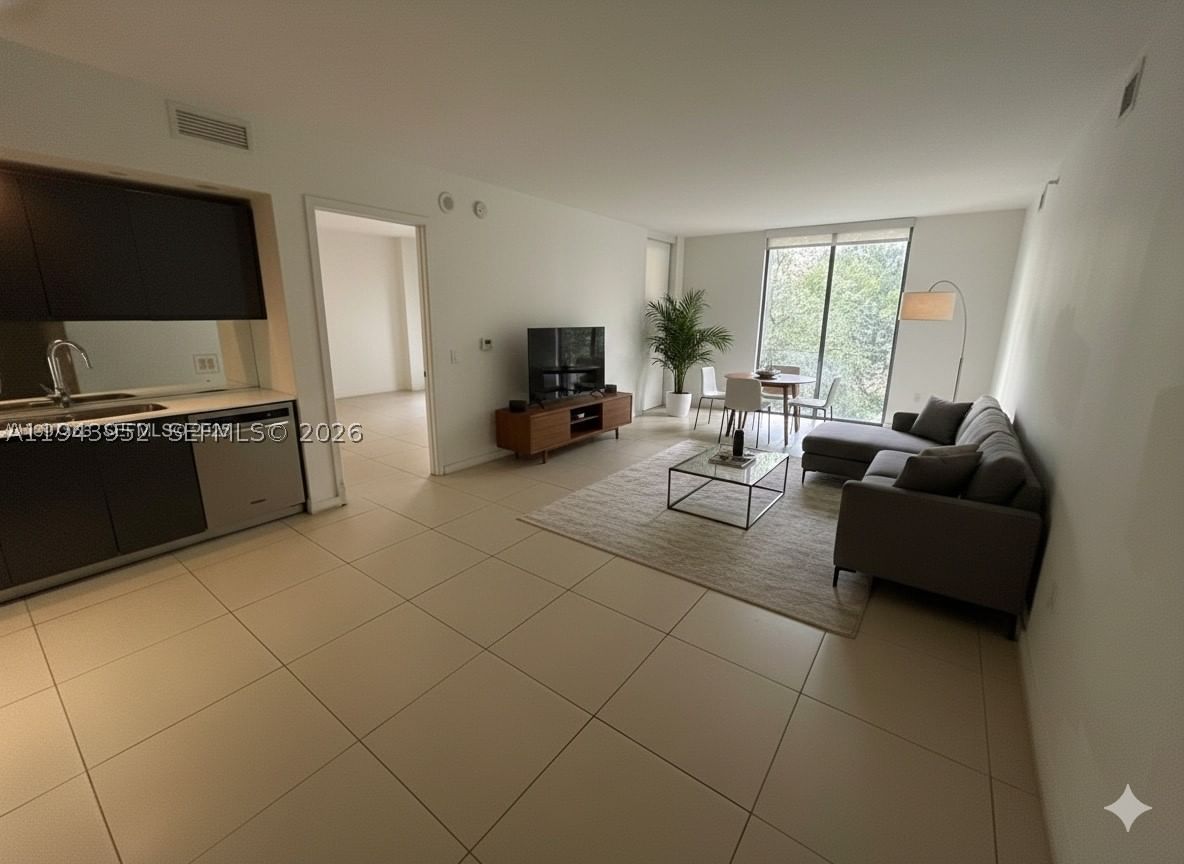 Real estate property located at 31 6th St #407, Miami-dade, Mybrickell Condo, Miami, FL