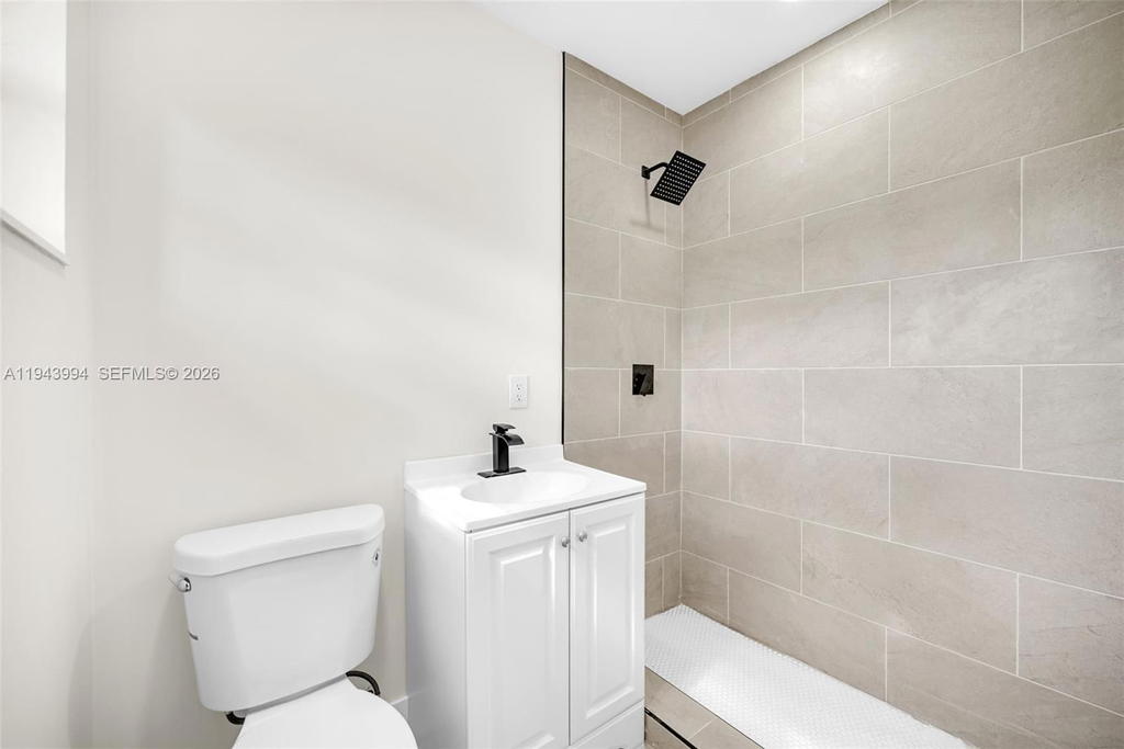 Real estate property located at 1550 118th Ter, Miami-dade, Biscayne Court, Miami, FL