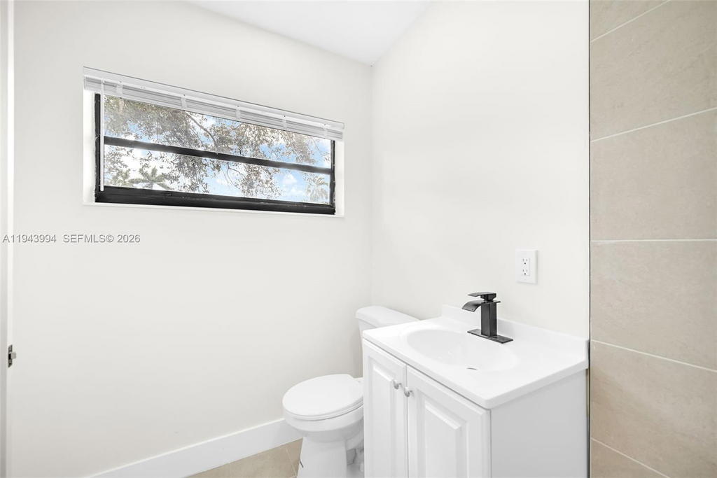 Real estate property located at 1550 118th Ter, Miami-dade, Biscayne Court, Miami, FL