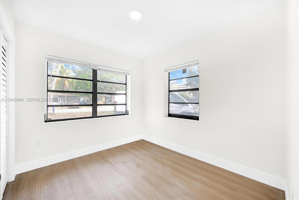 Real estate property located at 1550 118th Ter, Miami-dade, Biscayne Court, Miami, FL