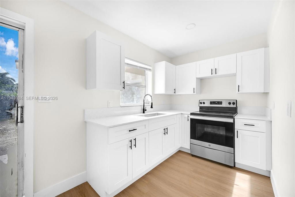 Real estate property located at 1550 118th Ter, Miami-dade, Biscayne Court, Miami, FL