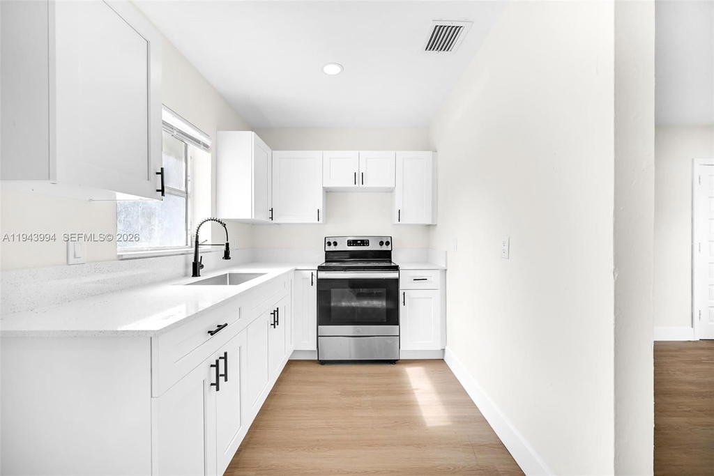 Real estate property located at 1550 118th Ter, Miami-dade, Biscayne Court, Miami, FL