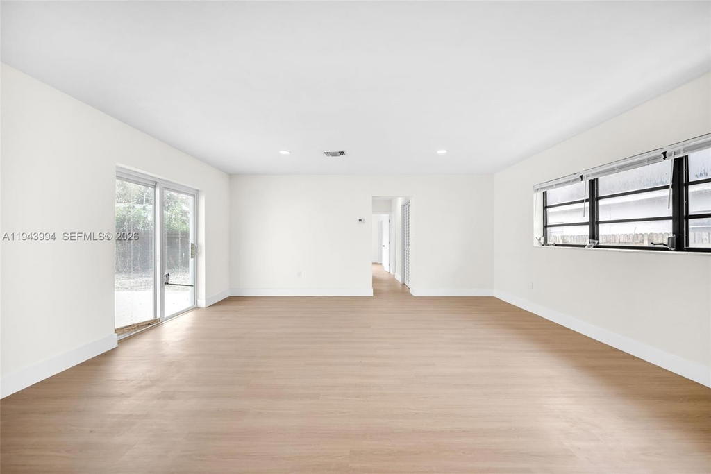 Real estate property located at 1550 118th Ter, Miami-dade, Biscayne Court, Miami, FL