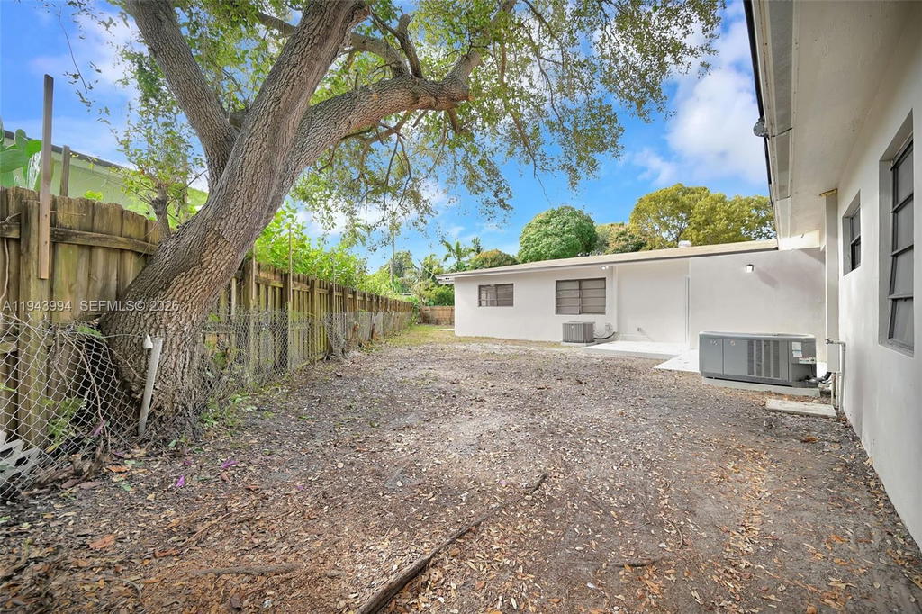 Real estate property located at 1550 118th Ter, Miami-dade, Biscayne Court, Miami, FL