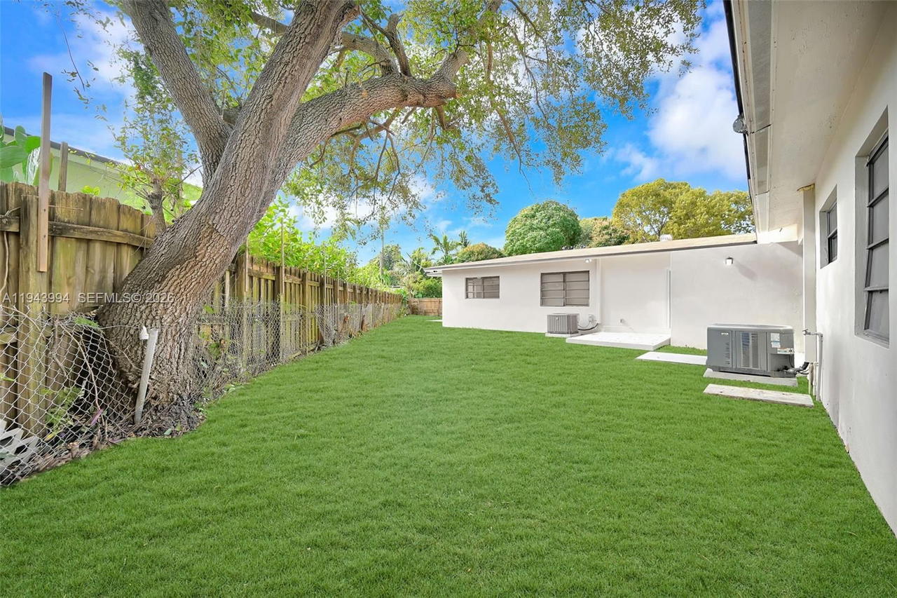 Real estate property located at 1550 118th Ter, Miami-dade, Biscayne Court, Miami, FL