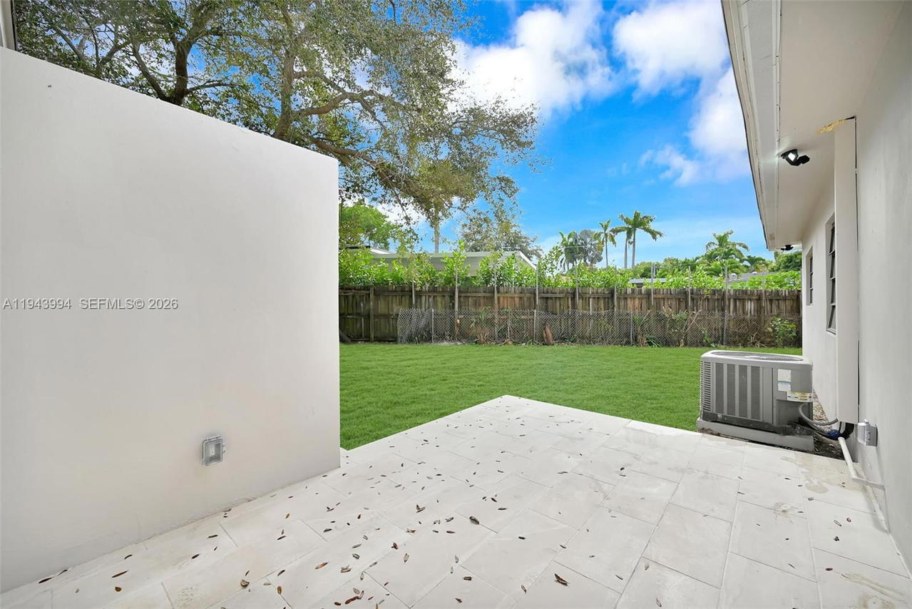 Real estate property located at 1550 118th Ter, Miami-dade, Biscayne Court, Miami, FL
