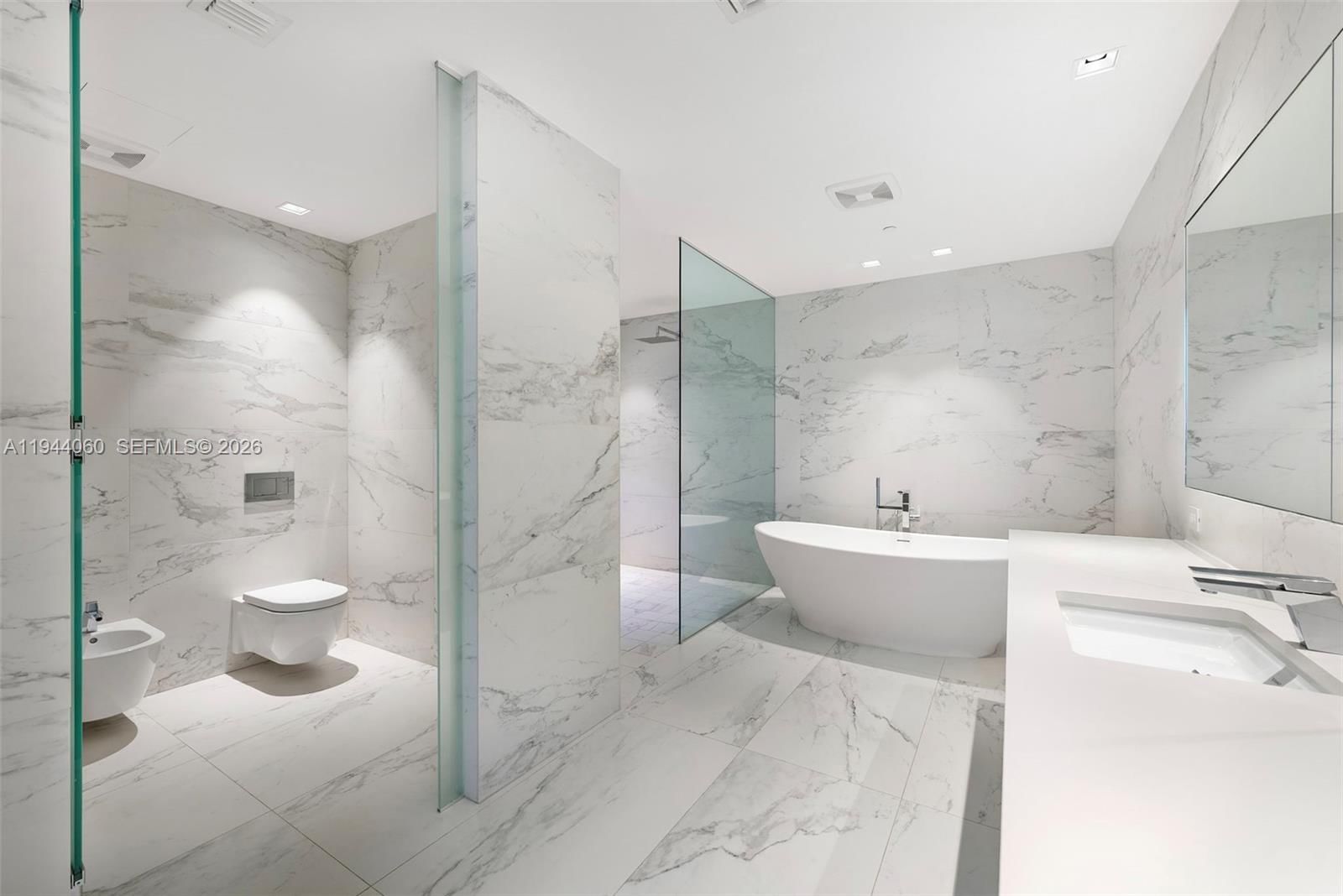 Real estate property located at 1000 Biscayne Blvd TH1201, Miami-dade, One Thousand Museum Condo, Miami, FL