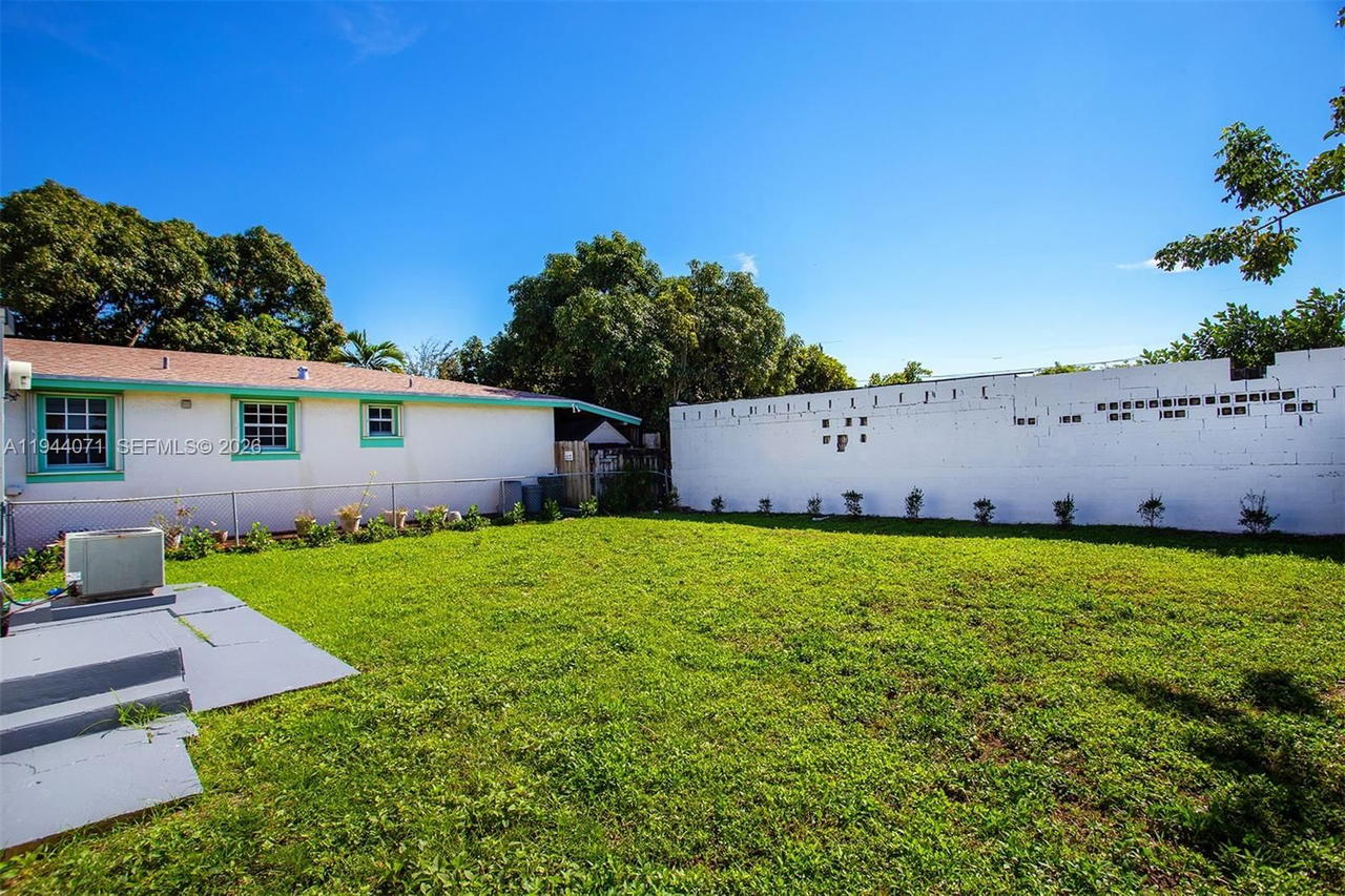 Real estate property located at 2620 9th St, Miami-dade, Hazel Park, Miami, FL