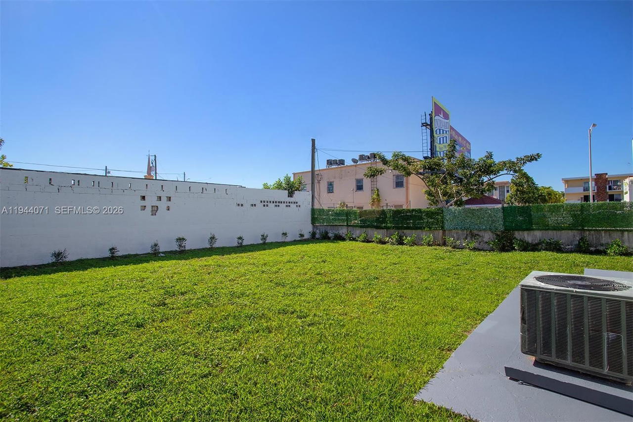 Real estate property located at 2620 9th St, Miami-dade, Hazel Park, Miami, FL