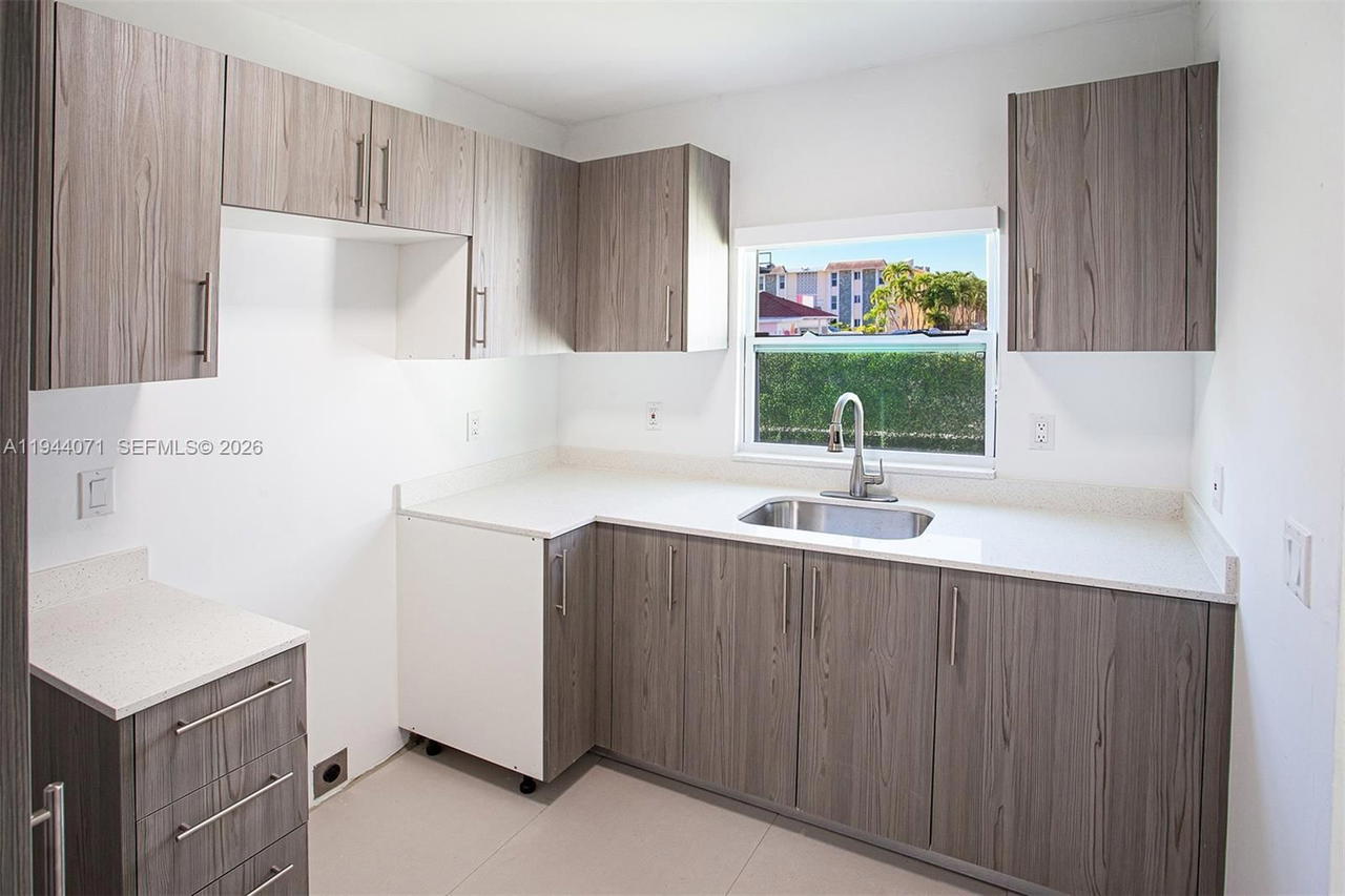 Real estate property located at 2620 9th St, Miami-dade, Hazel Park, Miami, FL