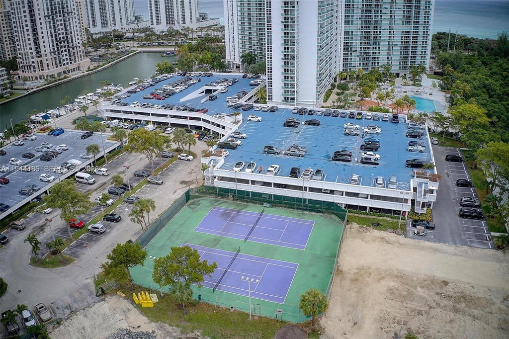 Real estate property located at 300 Bayview Dr #2108, Miami-dade, Arlen House Condo, Sunny Isles Beach, FL