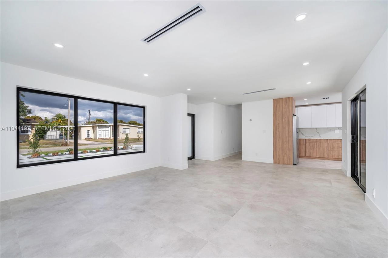 Real estate property located at 8440 27th Ter, Miami-dade, Coral Way Village Sec A P, Miami, FL