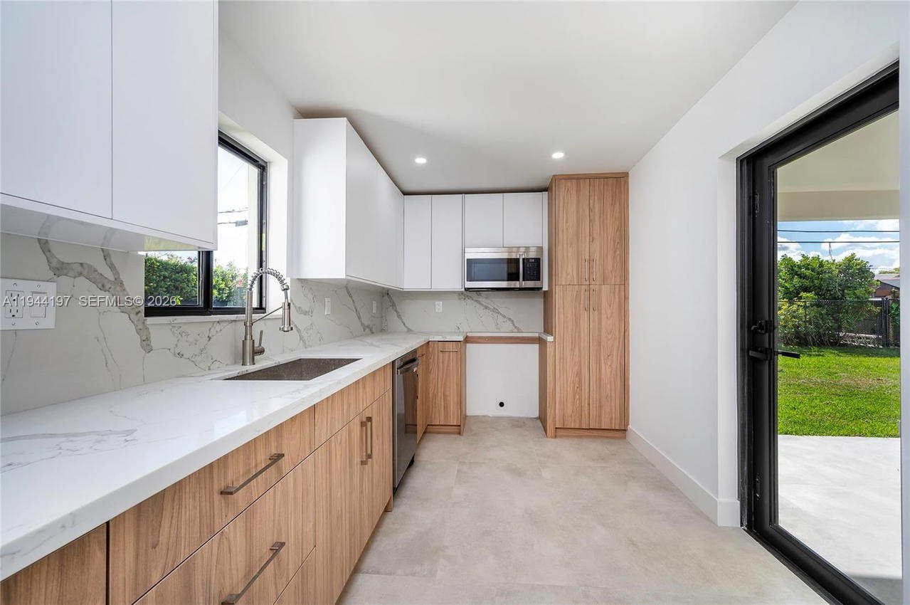 Real estate property located at 8440 27th Ter, Miami-dade, Coral Way Village Sec A P, Miami, FL
