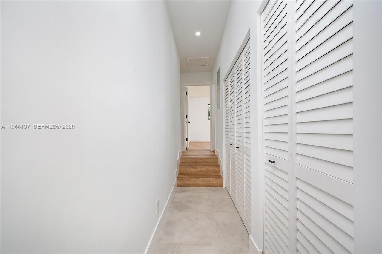 Real estate property located at 8440 27th Ter, Miami-dade, Coral Way Village Sec A P, Miami, FL