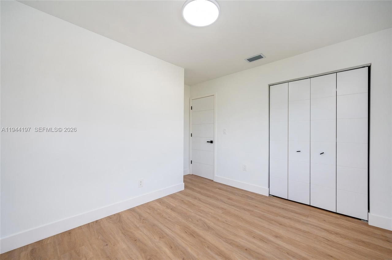 Real estate property located at 8440 27th Ter, Miami-dade, Coral Way Village Sec A P, Miami, FL