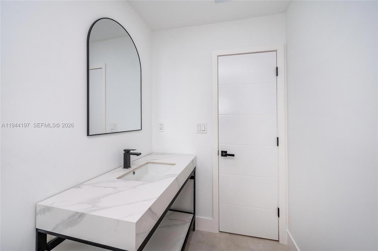 Real estate property located at 8440 27th Ter, Miami-dade, Coral Way Village Sec A P, Miami, FL