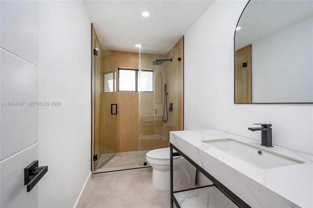 Real estate property located at 8440 27th Ter, Miami-dade, Coral Way Village Sec A P, Miami, FL