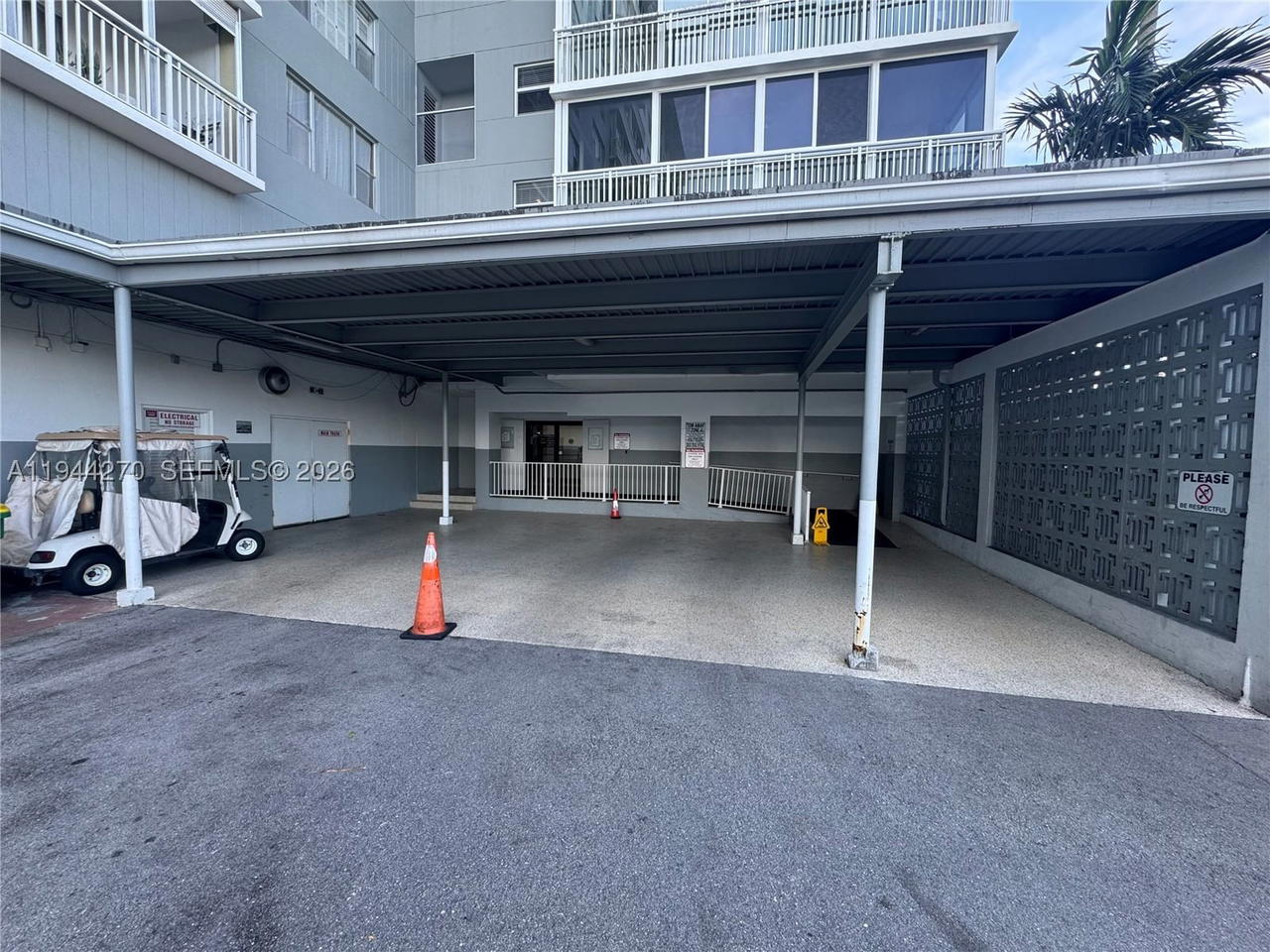 Real estate property located at 3800 Hillcrest Dr #1222, Broward, Hillcrest East No 25 Cond, Hollywood, FL