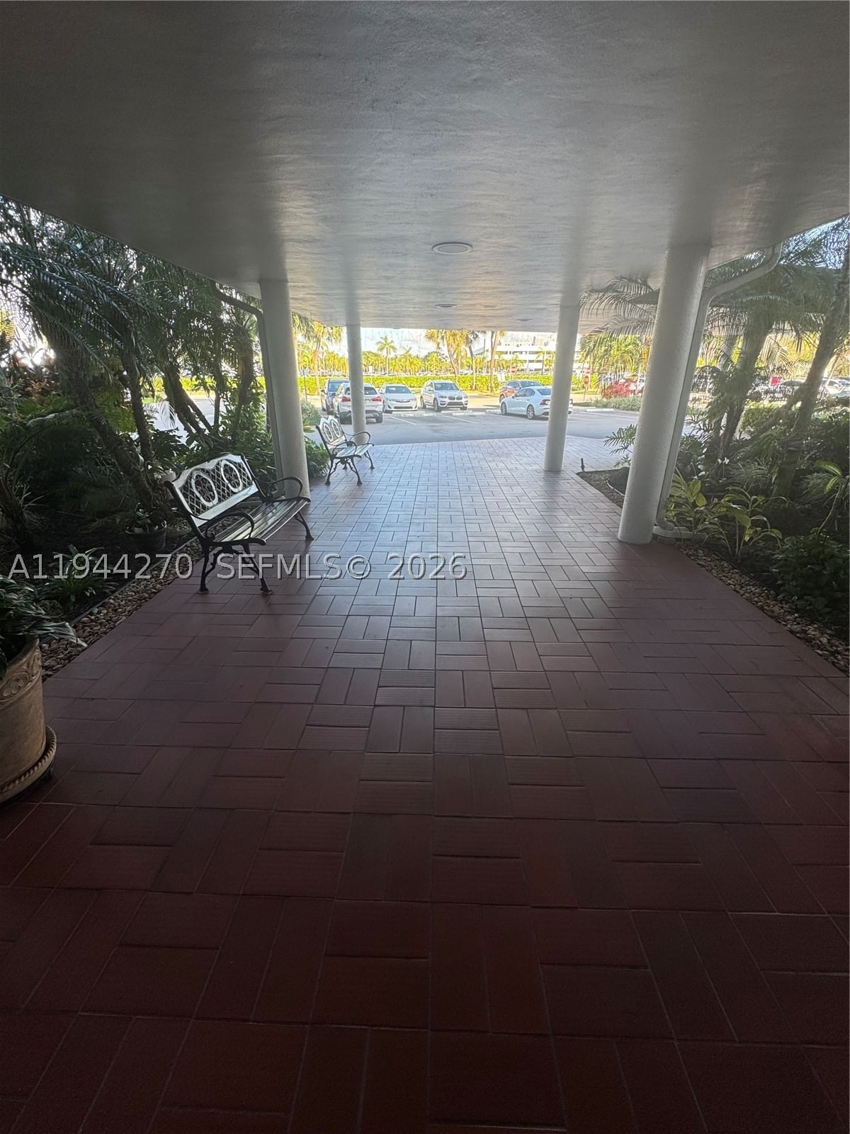 Real estate property located at 3800 Hillcrest Dr #1222, Broward, Hillcrest East No 25 Cond, Hollywood, FL