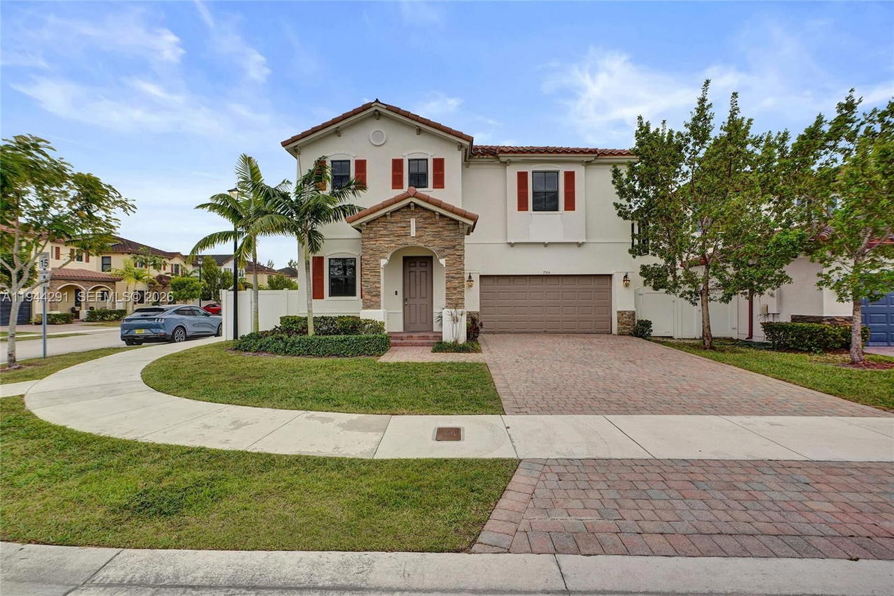 Real estate property located at 3504 94th St, Miami-dade, Bonterra, Hialeah, FL