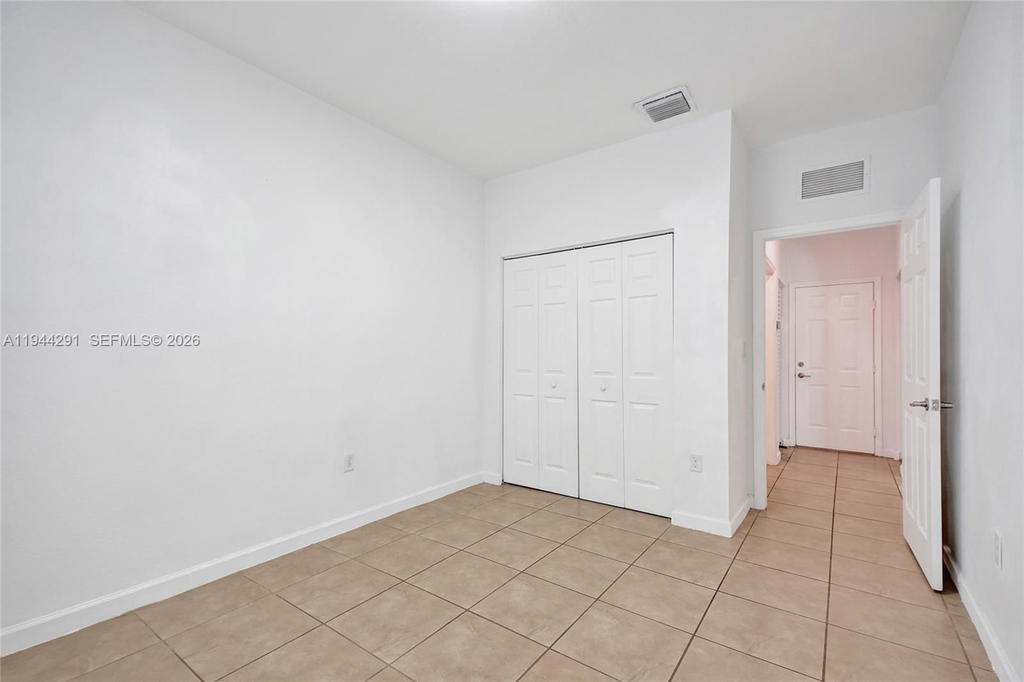 Real estate property located at 3504 94th St, Miami-dade, Bonterra, Hialeah, FL