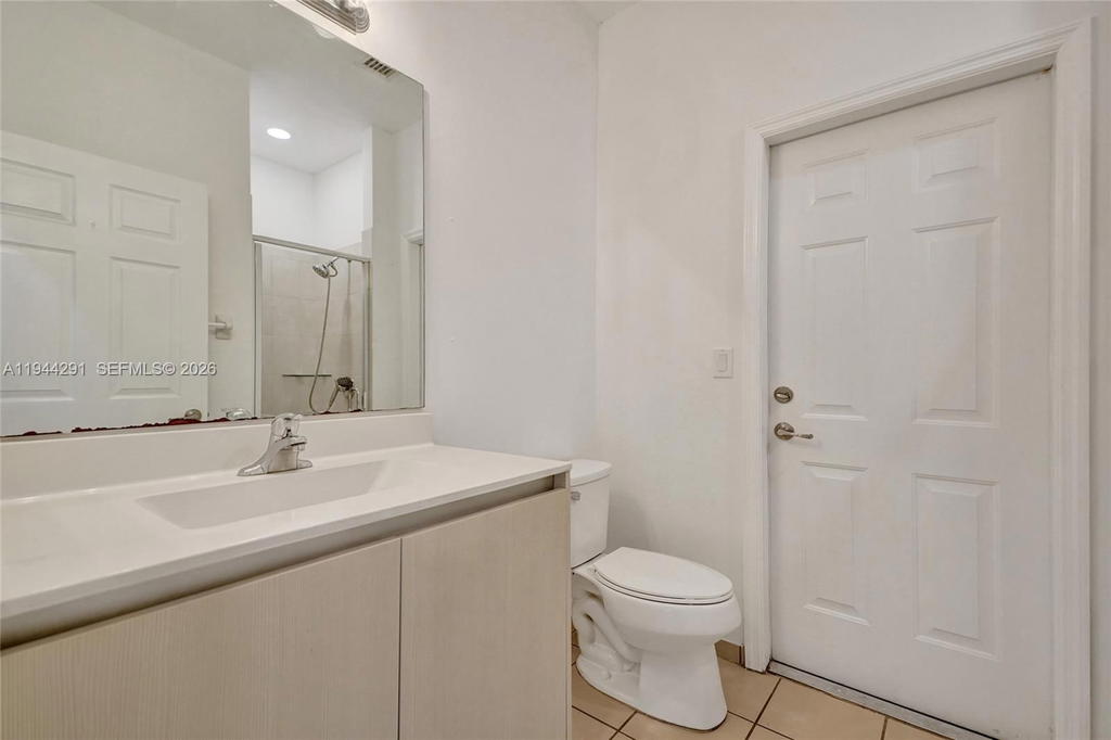 Real estate property located at 3504 94th St, Miami-dade, Bonterra, Hialeah, FL