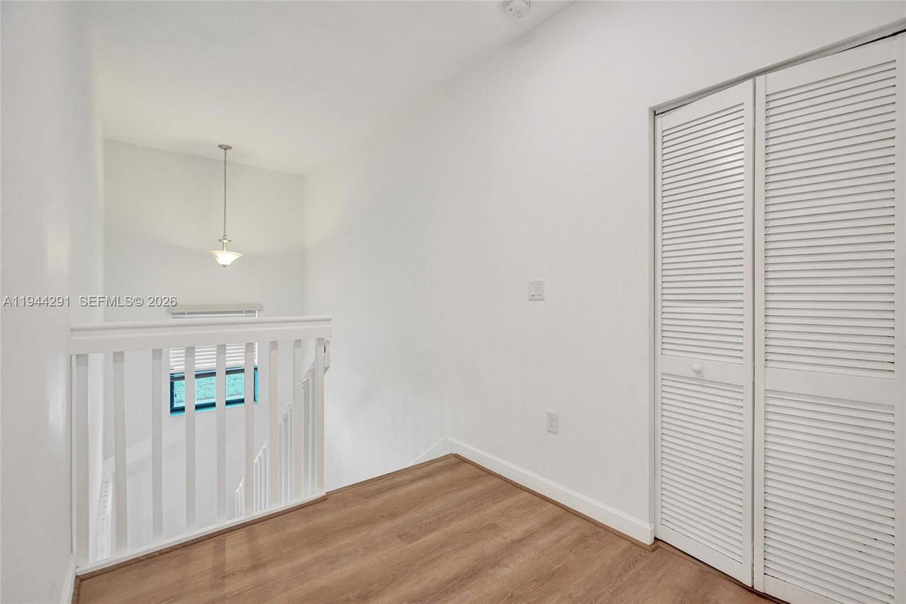 Real estate property located at 3504 94th St, Miami-dade, Bonterra, Hialeah, FL