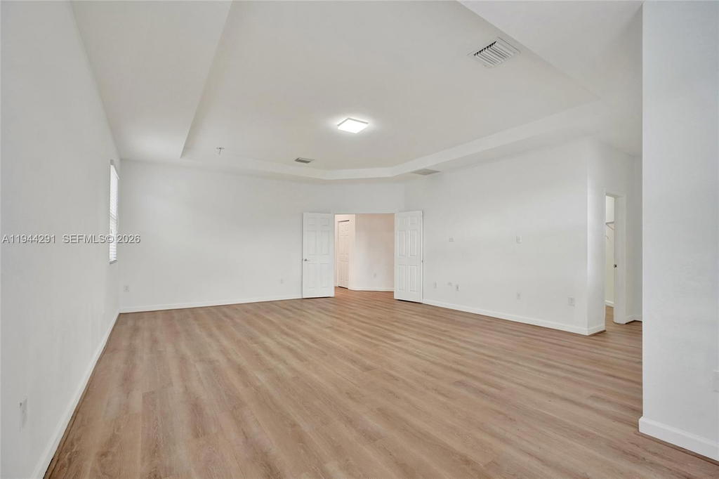 Real estate property located at 3504 94th St, Miami-dade, Bonterra, Hialeah, FL